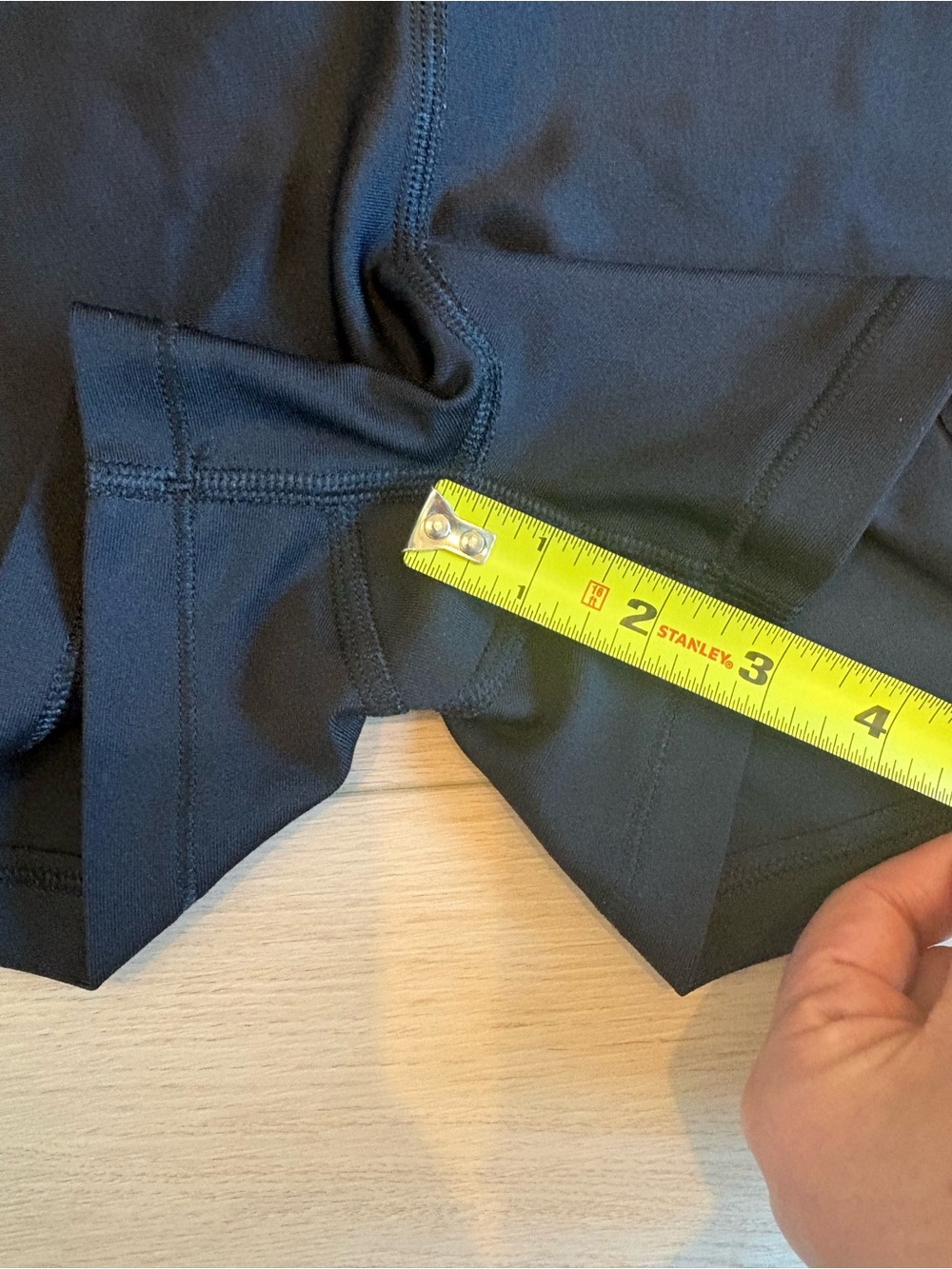 Under Armour Black Logo Waistband Compression Shorts - Picture 4 of 4